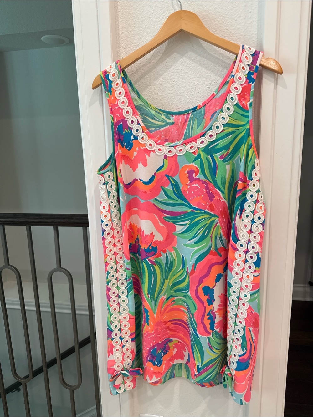Lilly Pulitzer Tunic Top Size 12 Multicolor Print Sleeveless - Picture 3 of 4